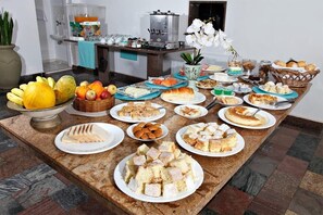 Free daily buffet breakfast