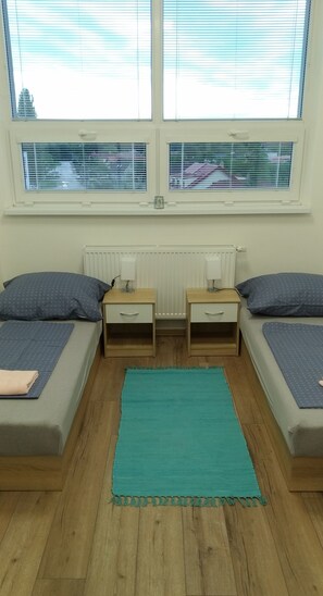 Ljudisolering, strykjärn/strykbräda, gratis wi-fi och sängkläder