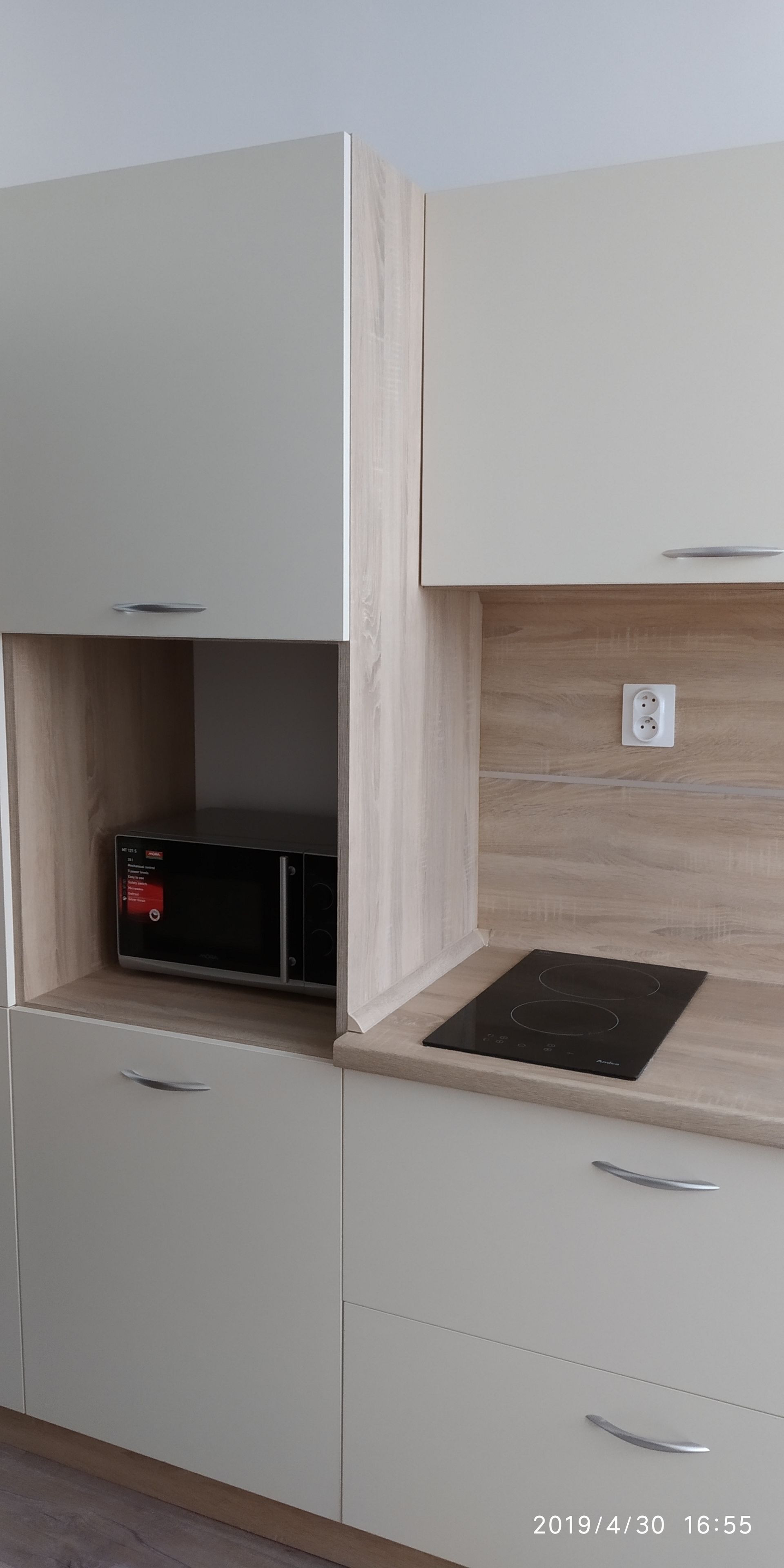 Triple Room, Courtyard View | Shared kitchen | Fridge, microwave, griddle, cookware/dishes/utensils