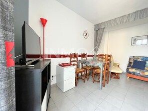 Interior - located in the heart of the center (Cambrils)