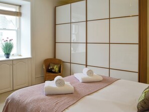 3 chambres, Wi-Fi gratuit, draps fournis