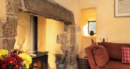 Braidwood Castle - UK10672