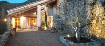 Charming house between Salagou and Larzac and Saint Guilhem le Desert 