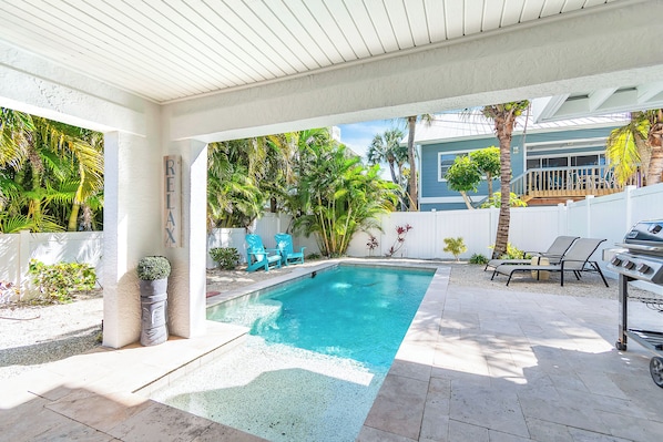 Outdoor pool, a heated pool