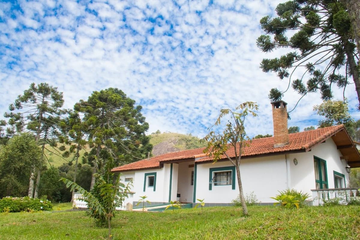 Chalet familiar | Edredón, insonorización, wifi gratis y ropa de cama