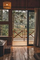 CHALET 6 PAIOL WITH HYDRO - LAKE VIEW | 羽绒被、隔音、免费 WiFi、床单