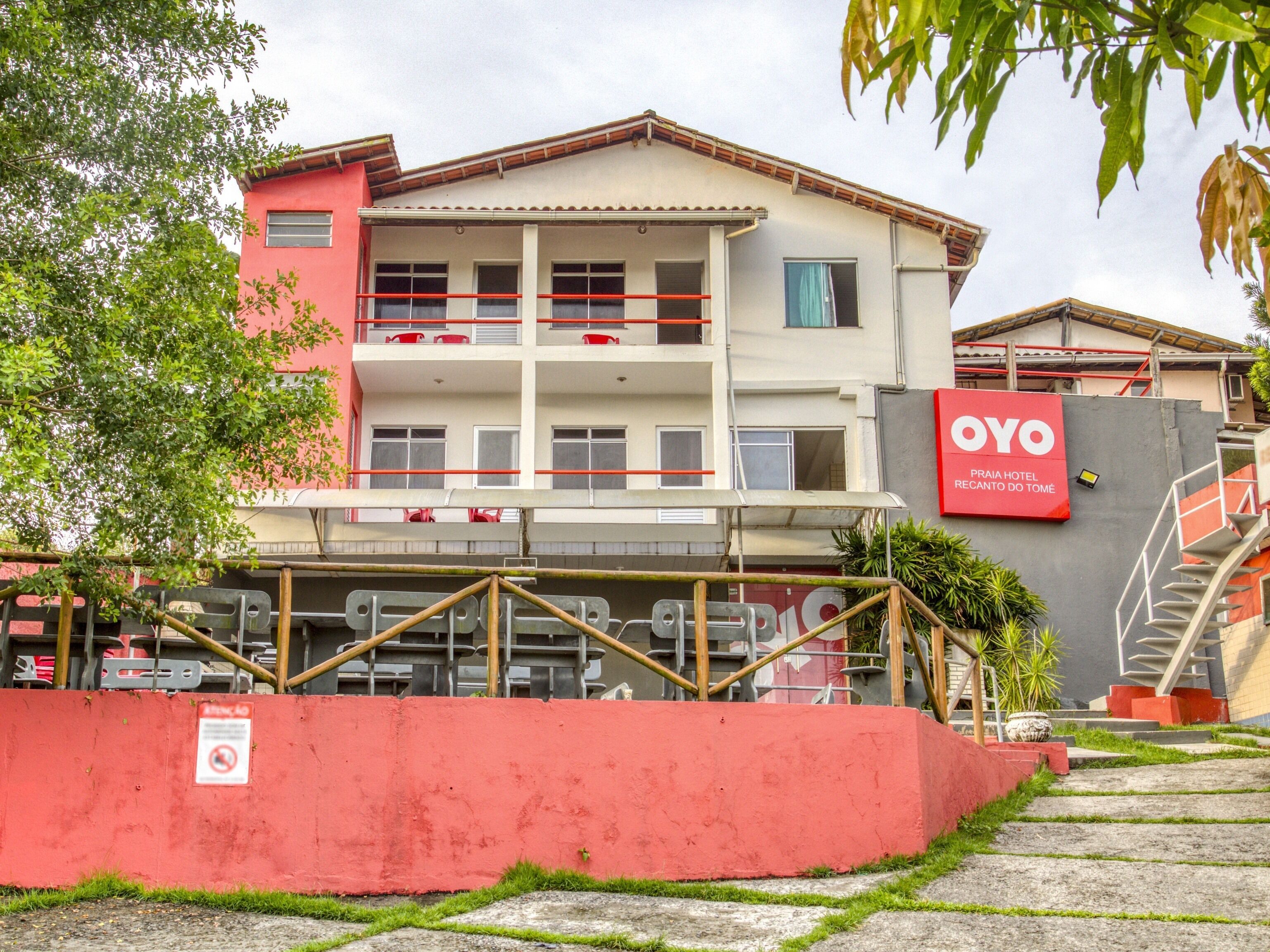 Fachada da propriedade