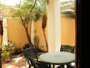 Courtyard view - Cesar's House Guayaquil Home Rental (Guayaquil)