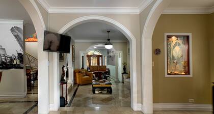 Cesar's House Guayaquil Home Rental