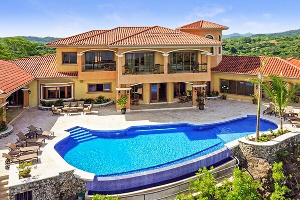 Front of property - Amazing Ocean View 8 Bedroom Villa (Sardinal)
