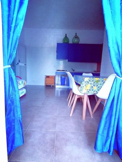 Apartment nr. 2 in Villa Daniel, surrounded by greenery in VIESTE Gargano in P.