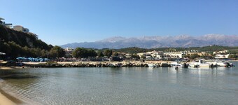 Kokkino Chorio Stupenda Villa Indipendente-Condiviso Grande Piscina, Splendida Vista Mare e WiFi