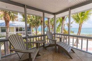 Terrace/patio - 219 - Latitude Adjustment (Captiva)