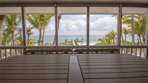 Lounge - 219 - Latitude Adjustment (Captiva)