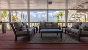 Living area - 219 - Latitude Adjustment (Captiva)