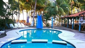 Pool - Hotel Cucolindo Surf (El Cuco)