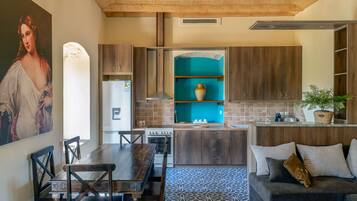 Talo | Oleskelualue | Taulutelevisio