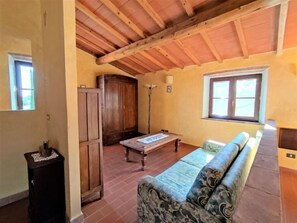 TV - La Casetta by Interhome (Grosseto)