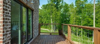 New modern luxury mountain cottage