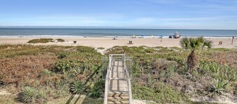 303 Oceanfront and Beachfront Free Wi-Fi