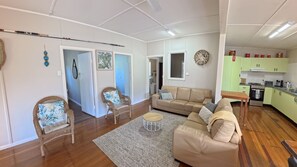 TV - Marlene Court -  Air con, boat parking (South West Rocks)