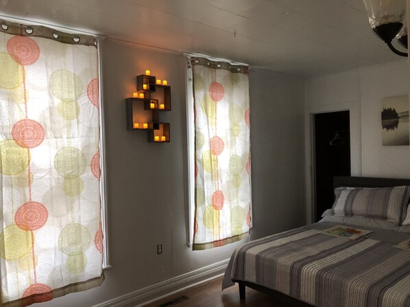 2 habitaciones, tabla de planchar con plancha y wifi gratis 