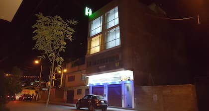 Hotel Shelter