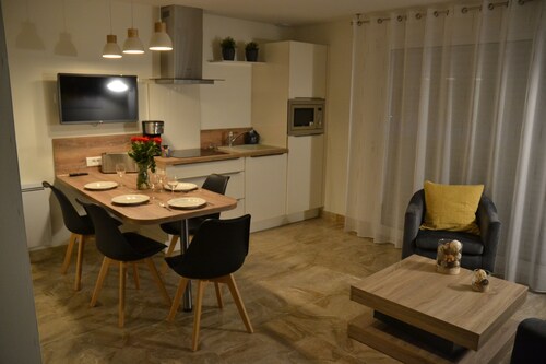 Agréable appartement avec terrasse plein centre