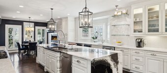 Zwembad van -7000 m² is geschikt voor 12 personen en kan 50 gemakkelijk met goedkeuring ontvangen