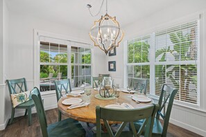 House, 4 Bedrooms, Pool Access, Lake View | Dining room - Sardinia Vacation Rental: Delightful Coastal Home near Vanderbilt Beach. Relax in a Private Pool and Spacious 4-BR Retreat with Modern Amenities. Ideal for Families. Minutes from Mercato and Local Attractions (Naples)