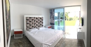 Deluxe Double Room, Pool View