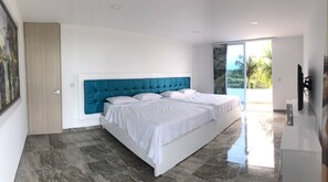 ห้องดีลักซ์สำหรับสี่ท่าน, วิวสวน | เครื่องนอนระดับพรีเมียม, ผ้าม่านกันแสง, Wi-Fi ฟรี, ผ้าปูที่นอน