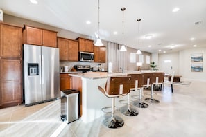 Condo, 5 Bedrooms | Private kitchen | Microwave, oven, dishwasher