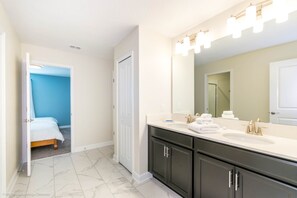 Room - Champions Gate 1529 (Davenport)