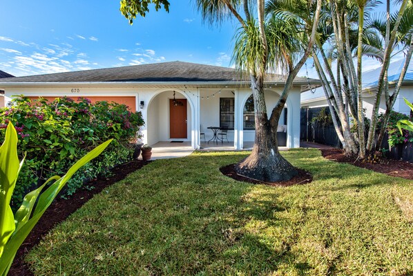 ด้านหน้าที่พัก