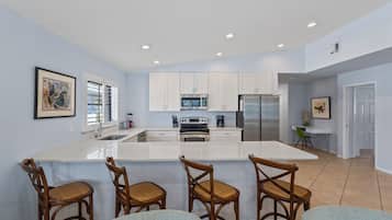 House, Multiple Beds | Private kitchen | Full-size fridge, microwave, oven, stovetop