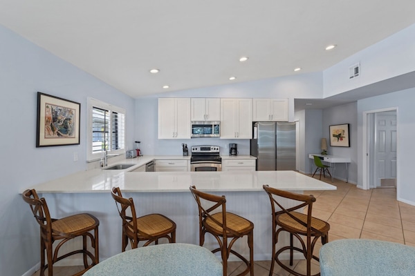 House, Multiple Beds | Private kitchen | Full-sized fridge, microwave, oven, stovetop