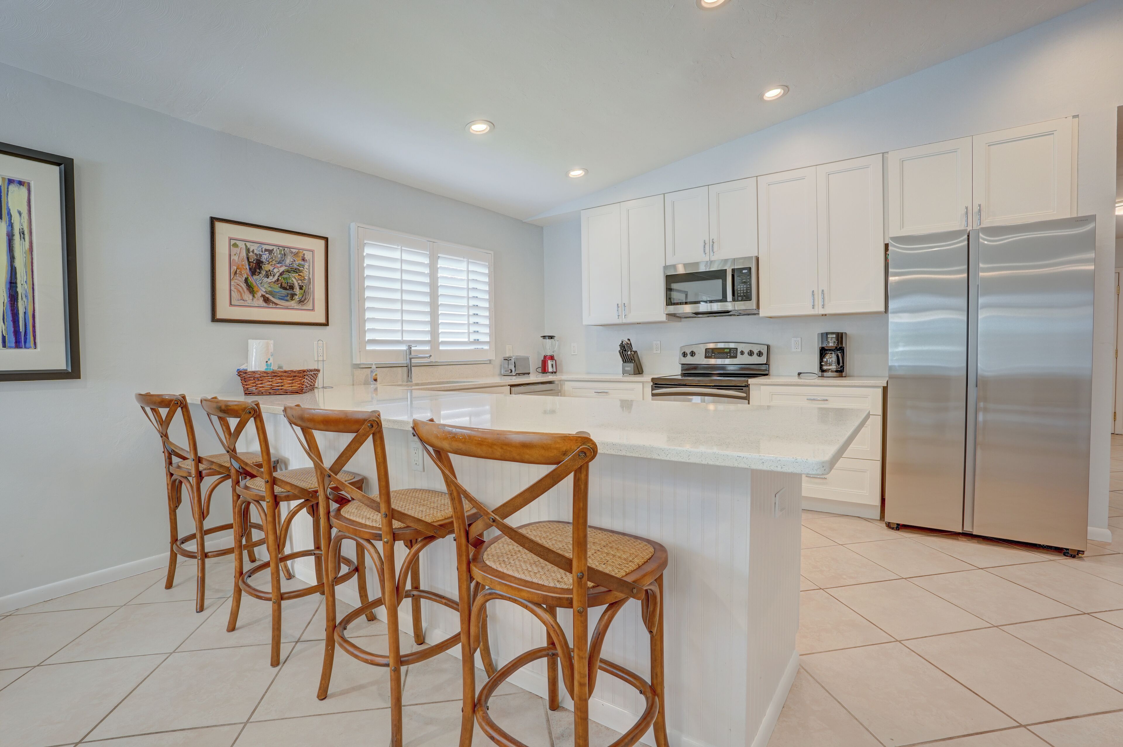 Hus - flera sängar | Eget kök | Stort kylskåp, mikrovågsugn, ugn och spishäll