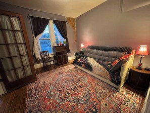 Una Smart TV, una chimenea