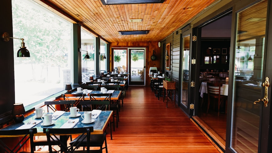 Rainbow Mountain Resort