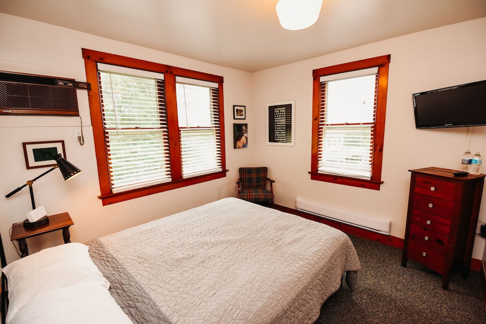 Rainbow Mountain Resort by null