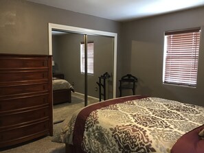 3 chambres, bureau, fer et planche à repasser, Wi-Fi gratuit