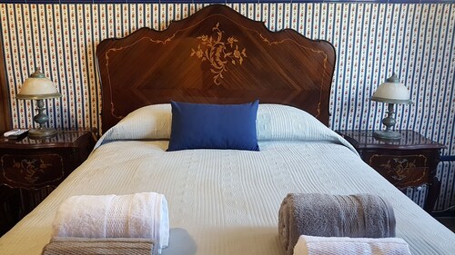 Casa do Cerrado, private space composed of bedroom with wc, balcony and terrace.