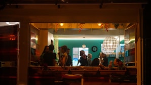 Front of property – evening/night - Nativus Art Hostel (San José)