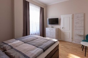 1 bedroom, WiFi, bed sheets