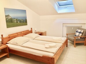 1 chambre, accès Internet, draps fournis