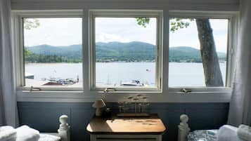 4 habitaciones, tabla de planchar con plancha, wifi y ropa de cama