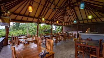 Se sirven desayunos, almuerzos y cenas