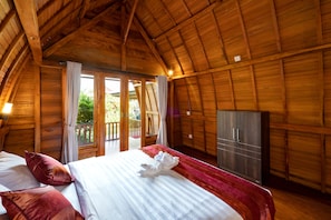Deluxe-Bungalow (Hut Garden View) | Zimmersafe, kostenloses WLAN, Bettwäsche