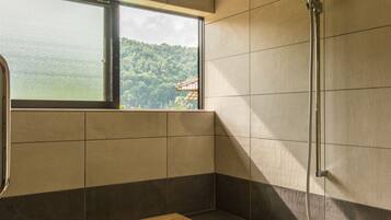 Private House  | Deep-soaking bathtub